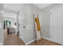 #11 2024 57 St Nw, Edmonton, AB T6L2Z3 Photo 9