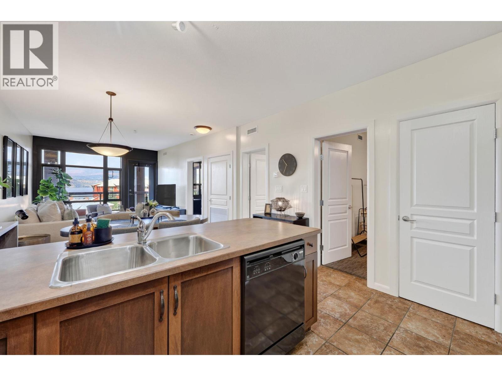 #504 654 Cook Road - 7