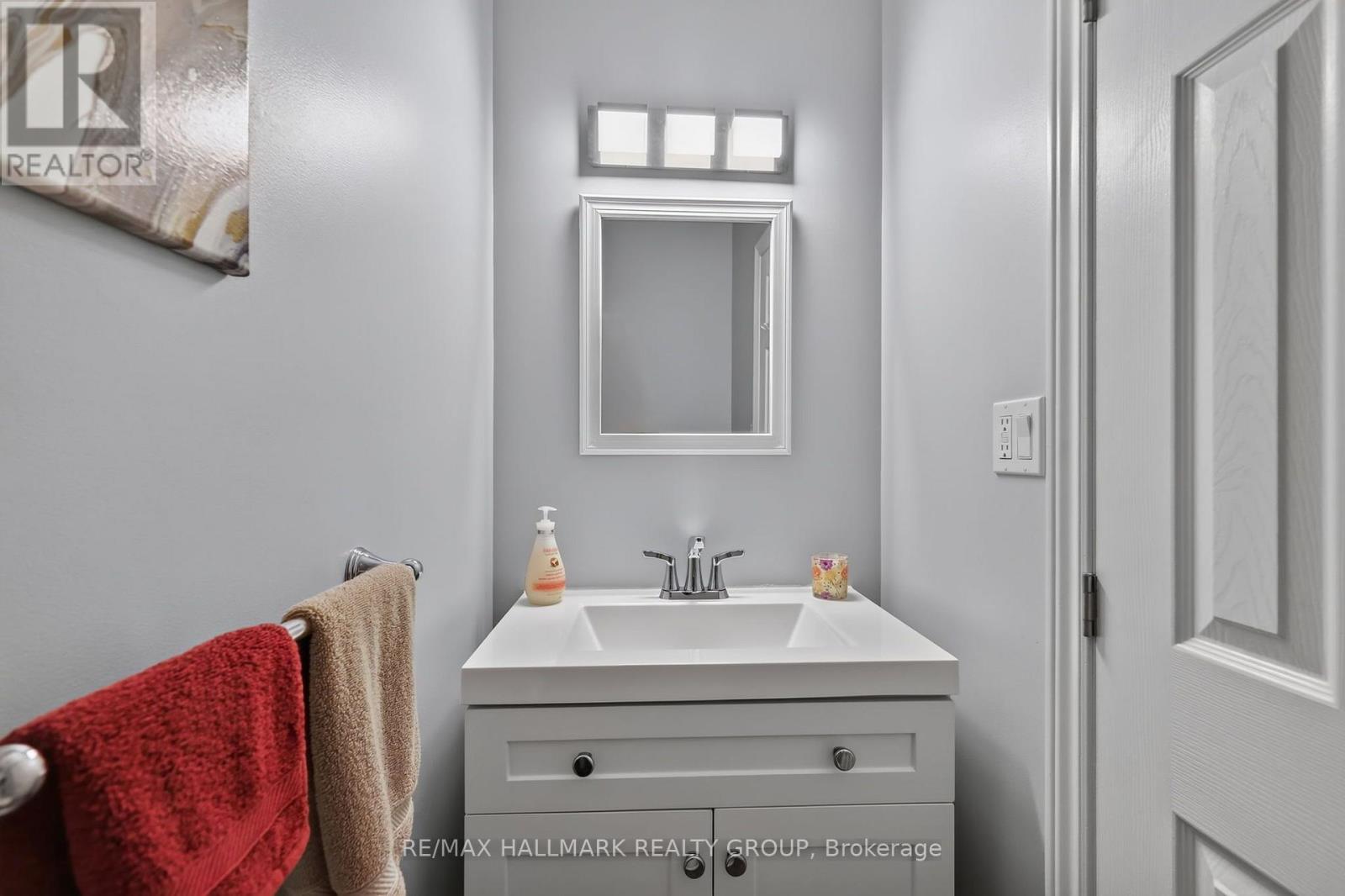 30 KIMBERLY AVENUE - 24