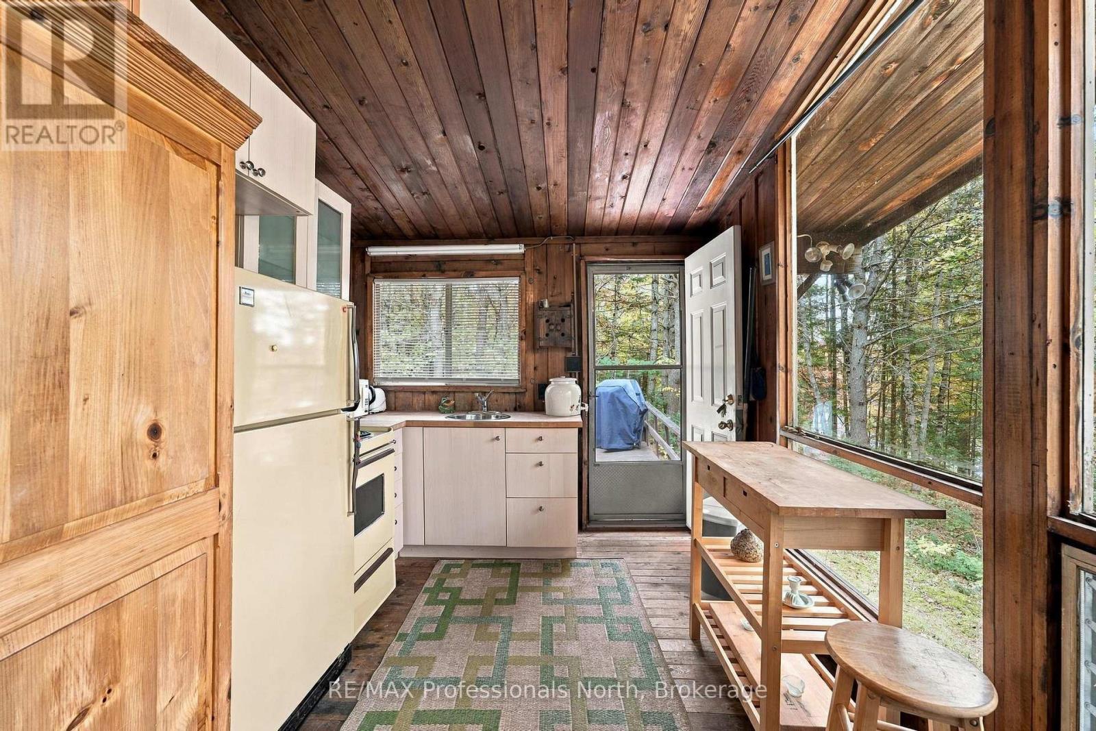1086 DRAGONFLY LANE - Image 23