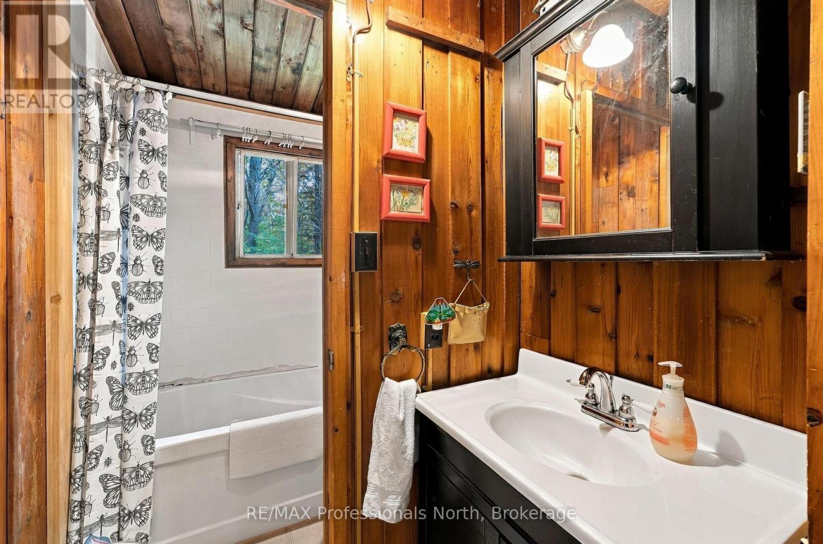 1086 DRAGONFLY LANE - Image 16