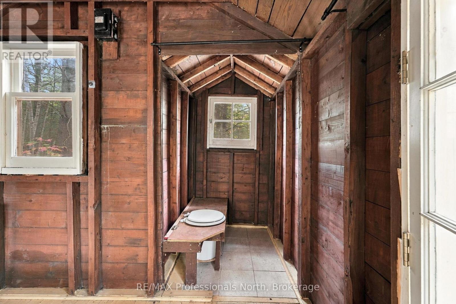 1086 DRAGONFLY LANE - Image 29