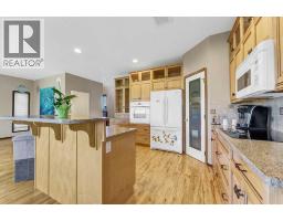 Bedroom - 144 Sundance Road Sw, Medicine Hat, AB T1B4V9 Photo 10