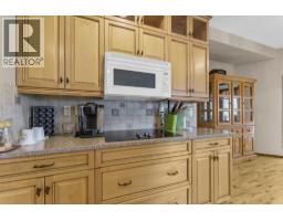 Family room - 144 Sundance Road Sw, Medicine Hat, AB T1B4V9 Photo 12