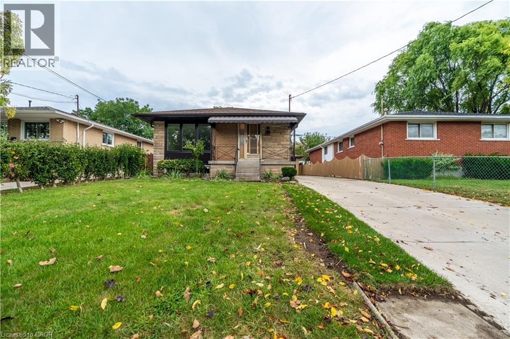 Photo of 75 PURDY Crescent