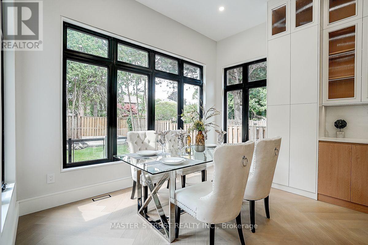 Photo 14 of 202 Carlton Road, Markham (Unionville)