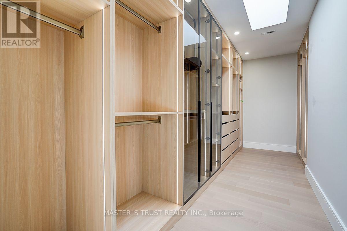 Photo 26 of 202 Carlton Road, Markham (Unionville)