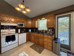 18 Hawthorne Drive, Killarney, MB R0K1G0 Photo 21