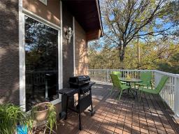 18 Hawthorne Drive, Killarney, MB R0K1G0 Photo 10