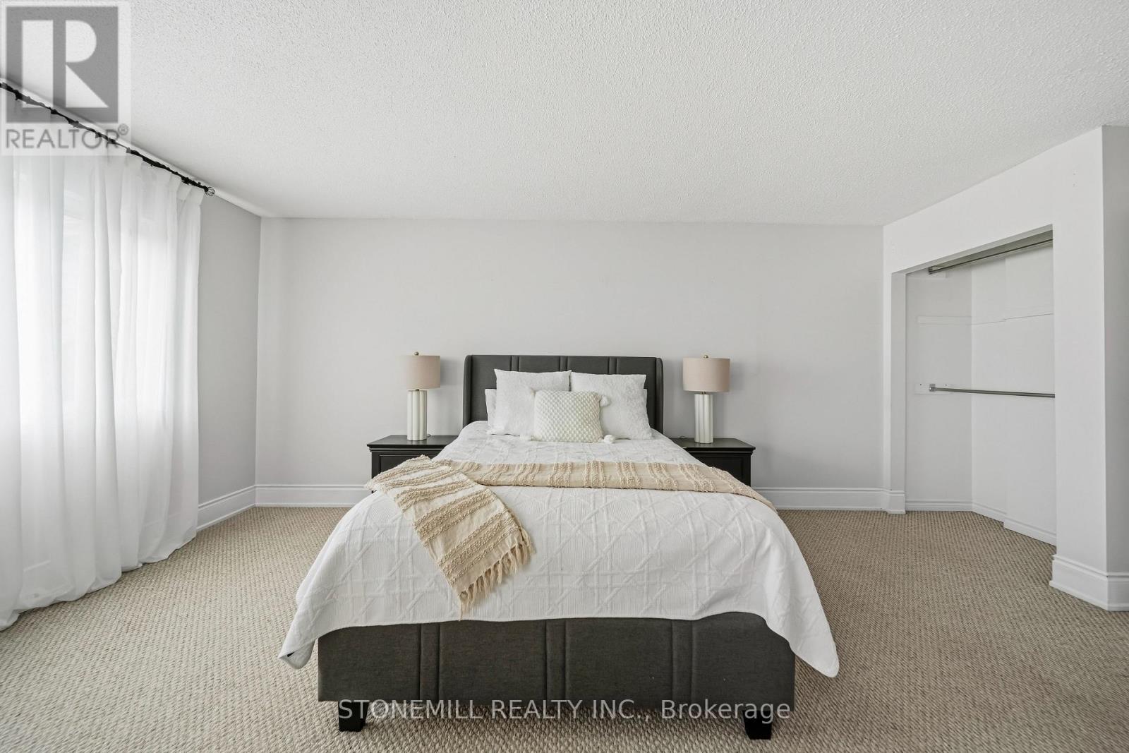 Photo 15 of 81 - 2155 South Millway, Mississauga (Erin Mills)