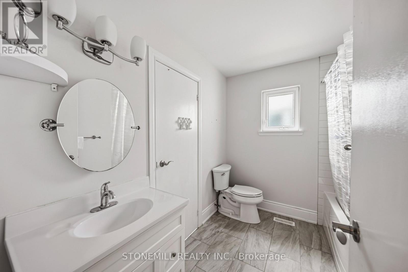 Photo 22 of 81 - 2155 South Millway, Mississauga (Erin Mills)