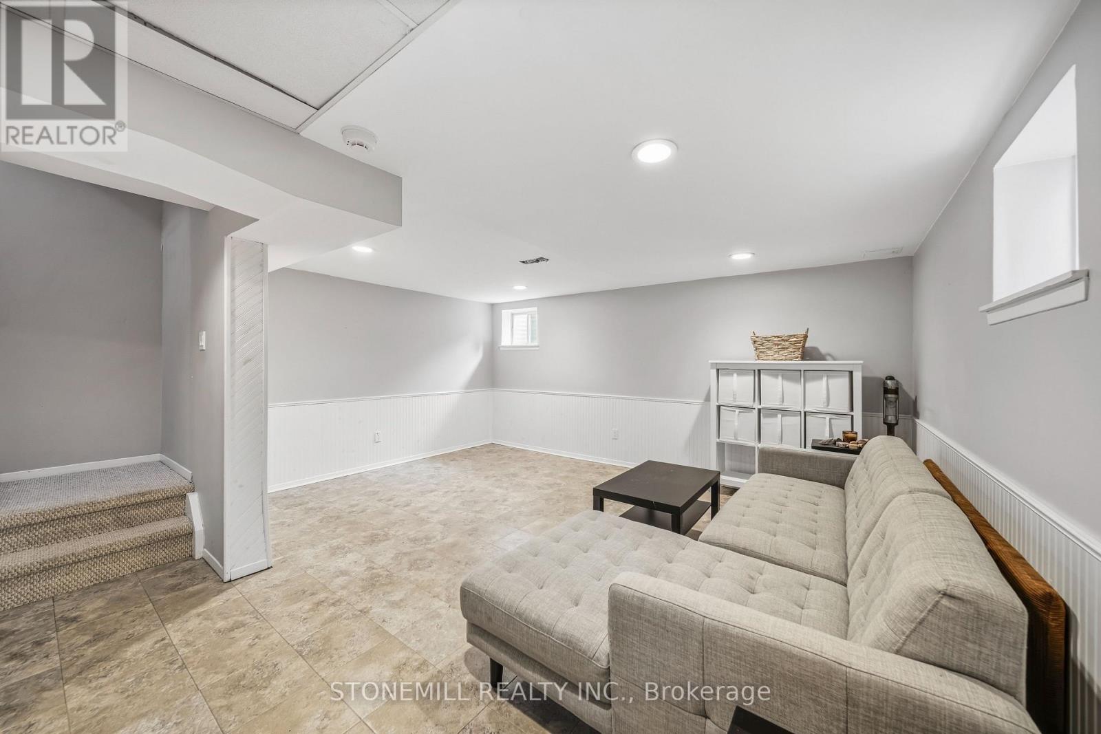 #81 2155 SOUTH MILLWAY - 23