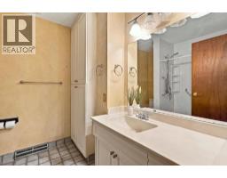 Bedroom - 652 Oakwood Place Sw, Calgary, AB T2V0K5 Photo 16