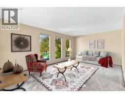 652 Oakwood Place SW - photo 3