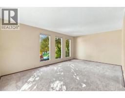 652 Oakwood Place SW - photo 4