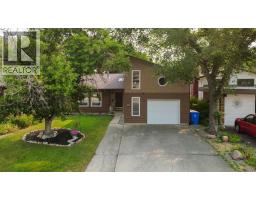 49 Iroquois Crescent W - photo 1
