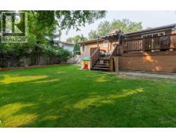 49 Iroquois Crescent W - photo 42