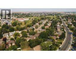 49 Iroquois Crescent W - photo 49