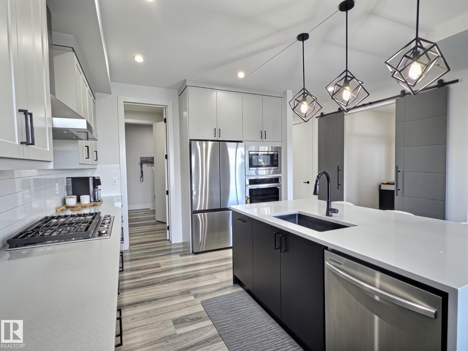 20944 128 AV NW - 5