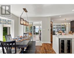 Dining room - 3909 Treeline Drive, Severn, ON L0K2B0 Photo 11