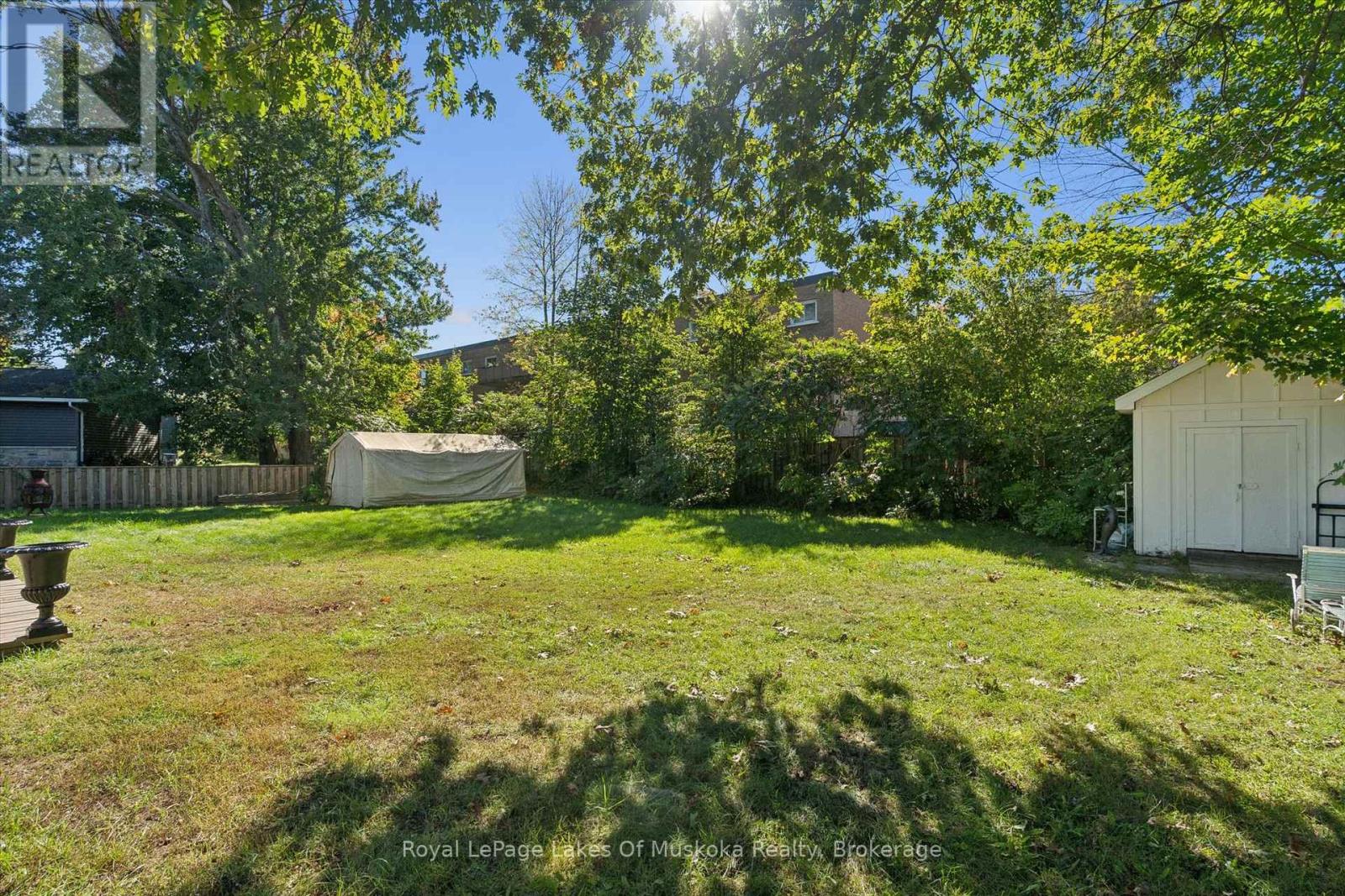 135 MUSKOKA BEACH ROAD - Image 29