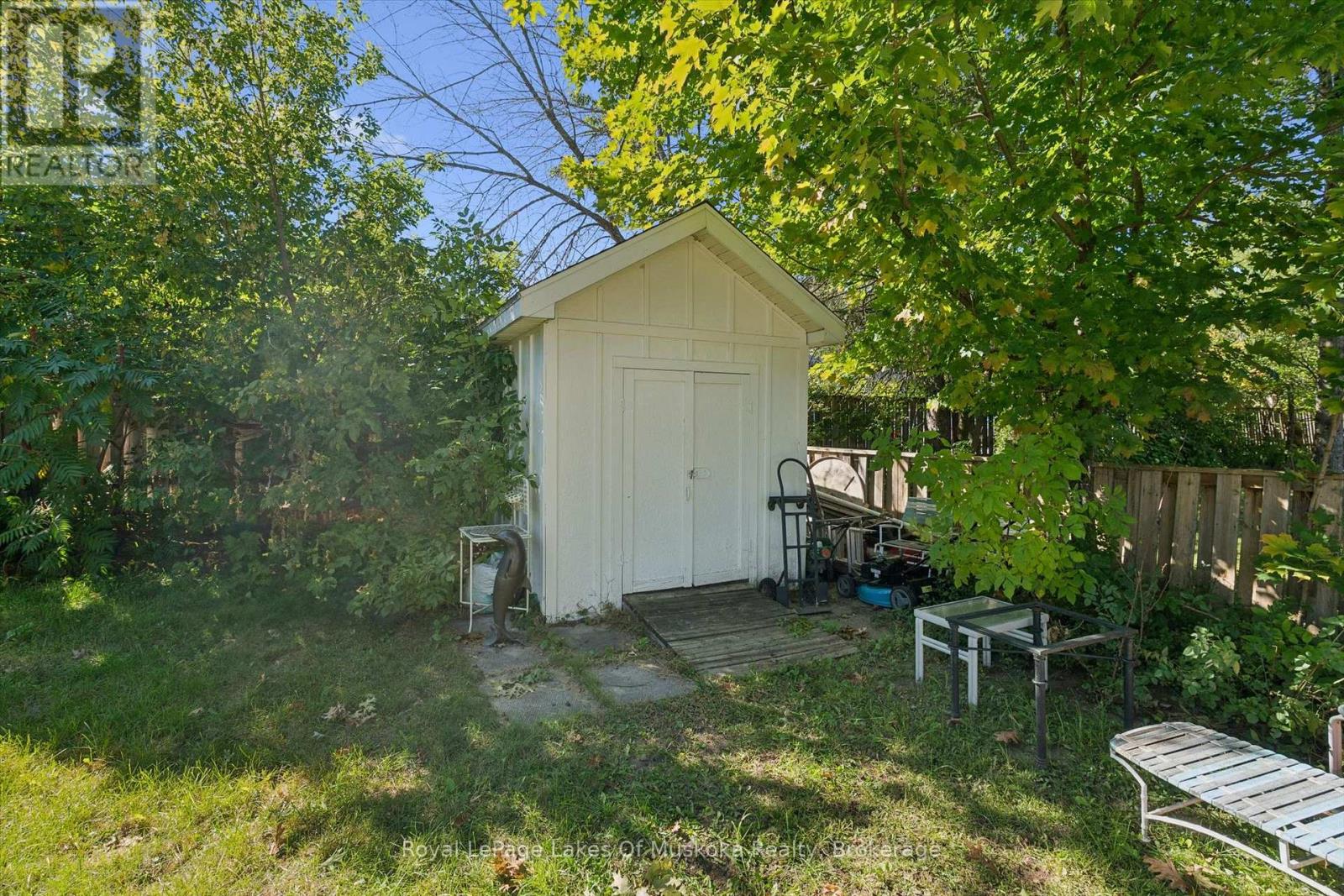 135 MUSKOKA BEACH ROAD - Image 30