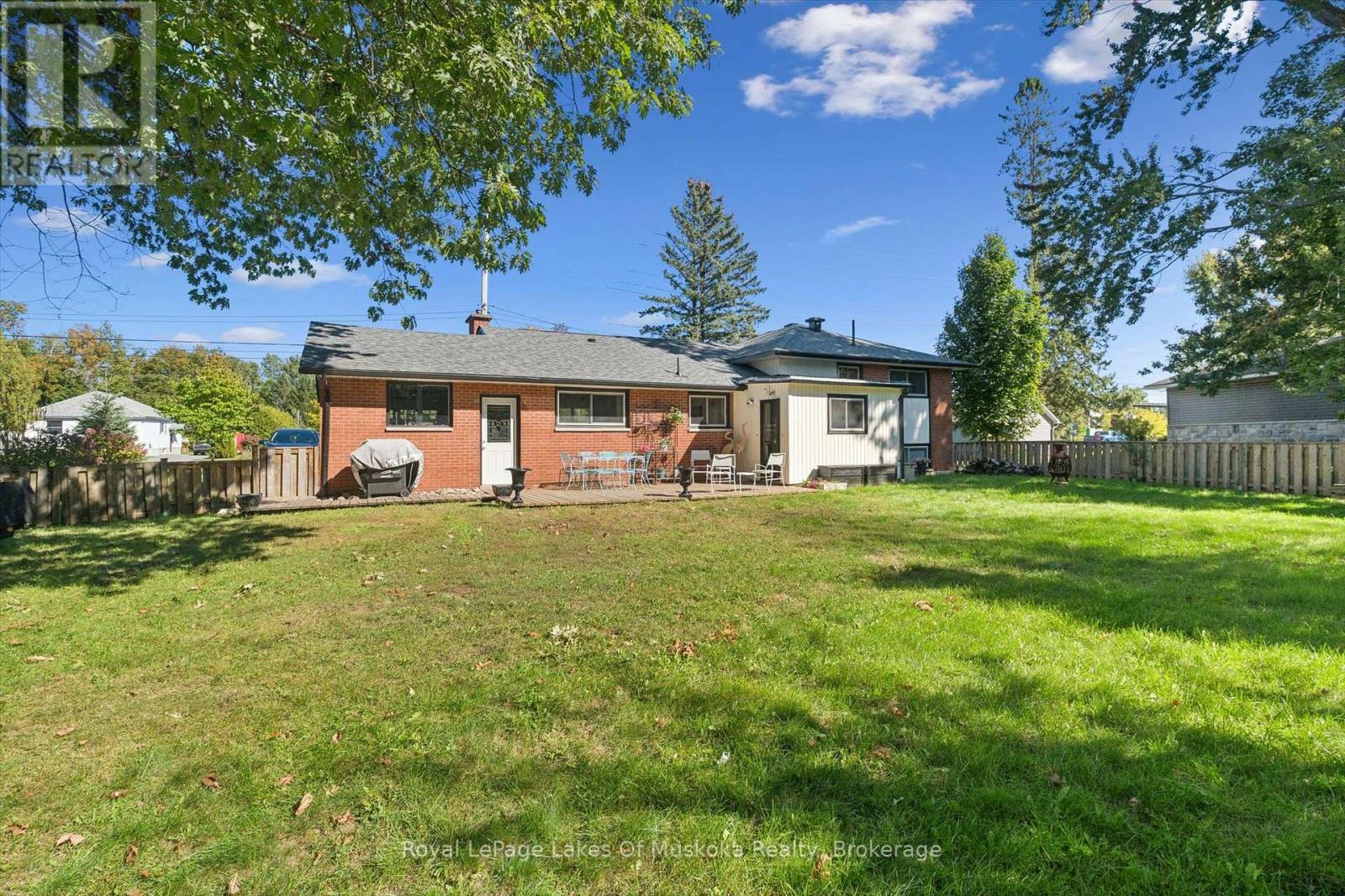 135 MUSKOKA BEACH ROAD - 31