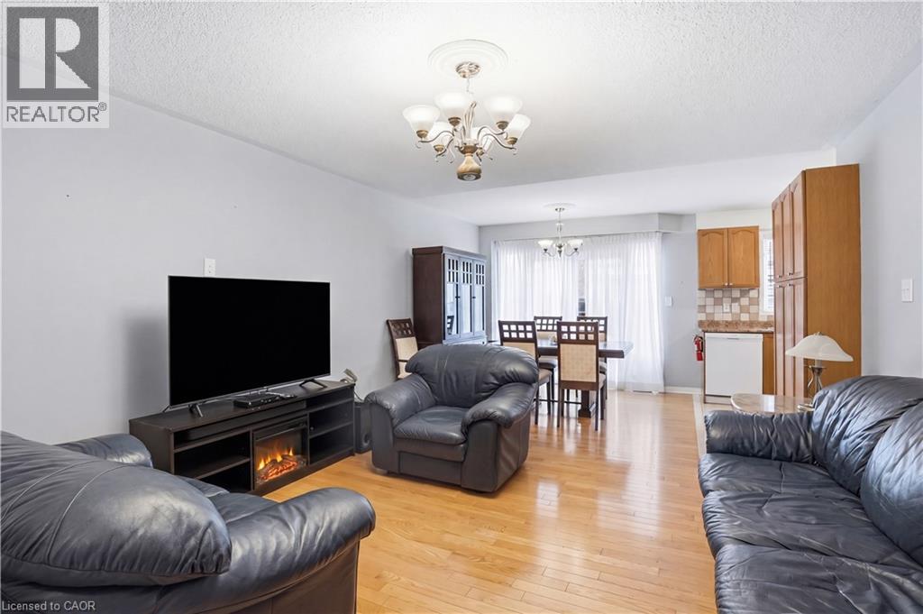 Photo 6 of 2393 CURTIS Road, Burlington