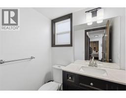 2298 Balfour Court, Kamloops, BC V1S1H5 Photo 25