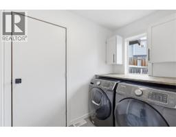 2298 Balfour Court, Kamloops, BC V1S1H5 Photo 18