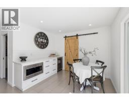 2298 Balfour Court, Kamloops, BC V1S1H5 Photo 16