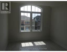 Bedroom 2 - 46 Blazing Star Street, East Gwillimbury, ON L9N0S2 Photo 6