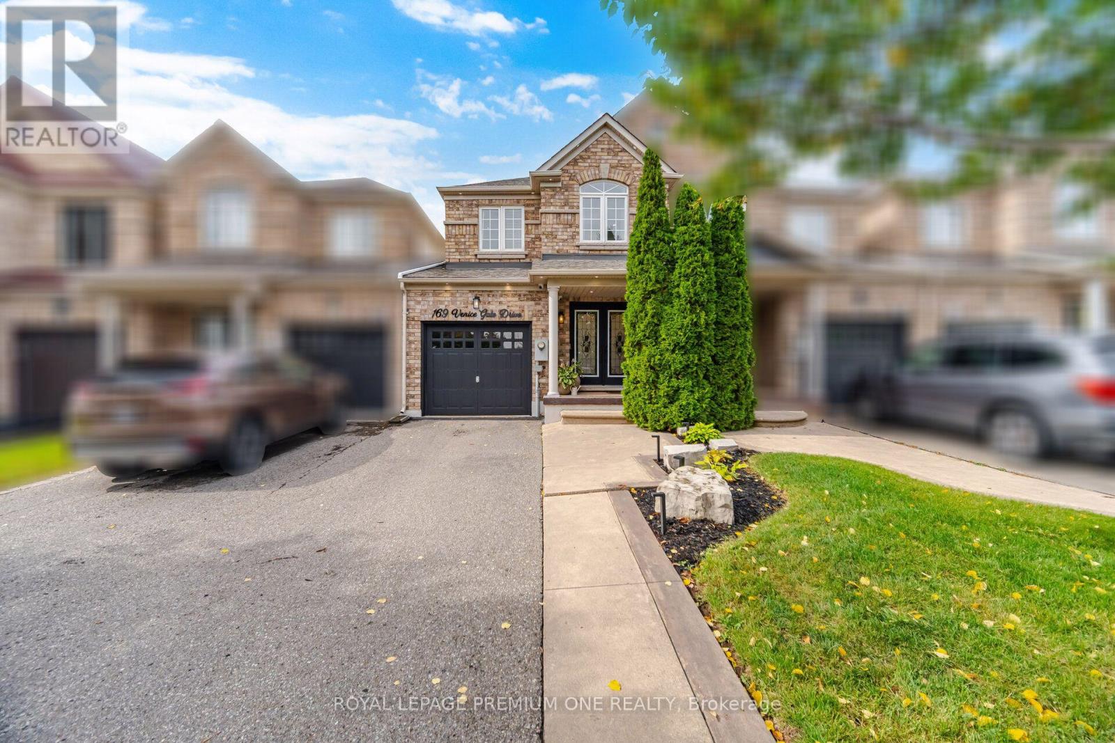 169 Venice Gate Drive, Vaughan, ON photo 2