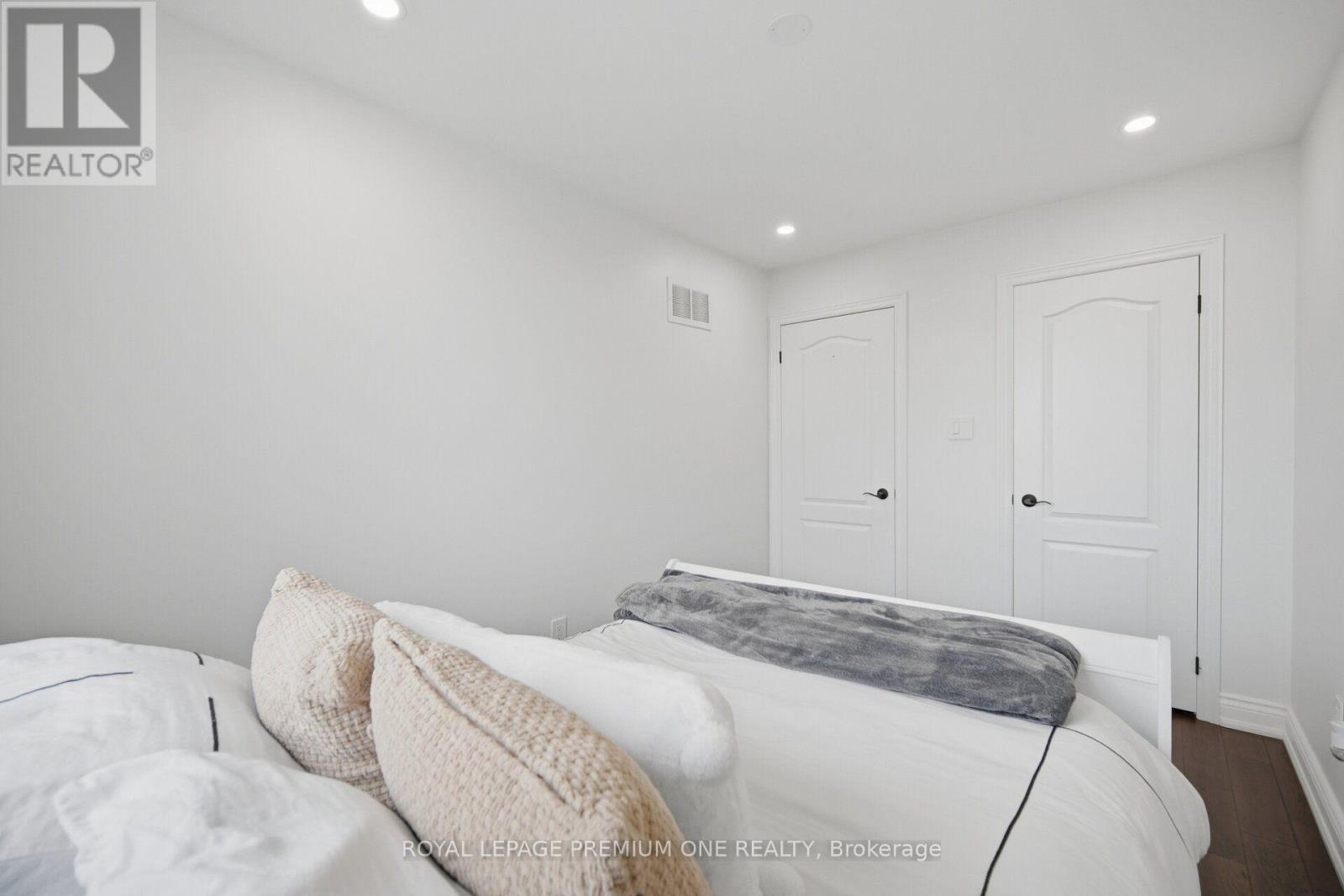 169 Venice Gate Drive, Vaughan, ON photo 29