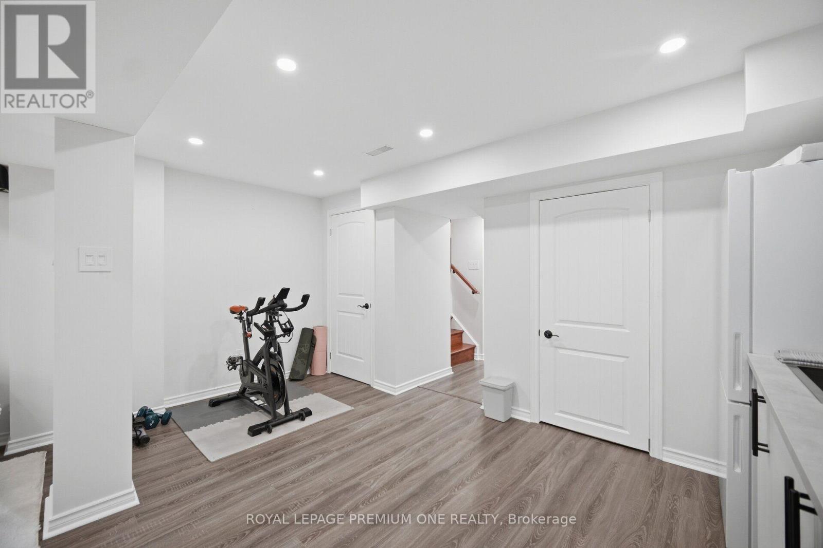 169 VENICE GATE DRIVE - 35