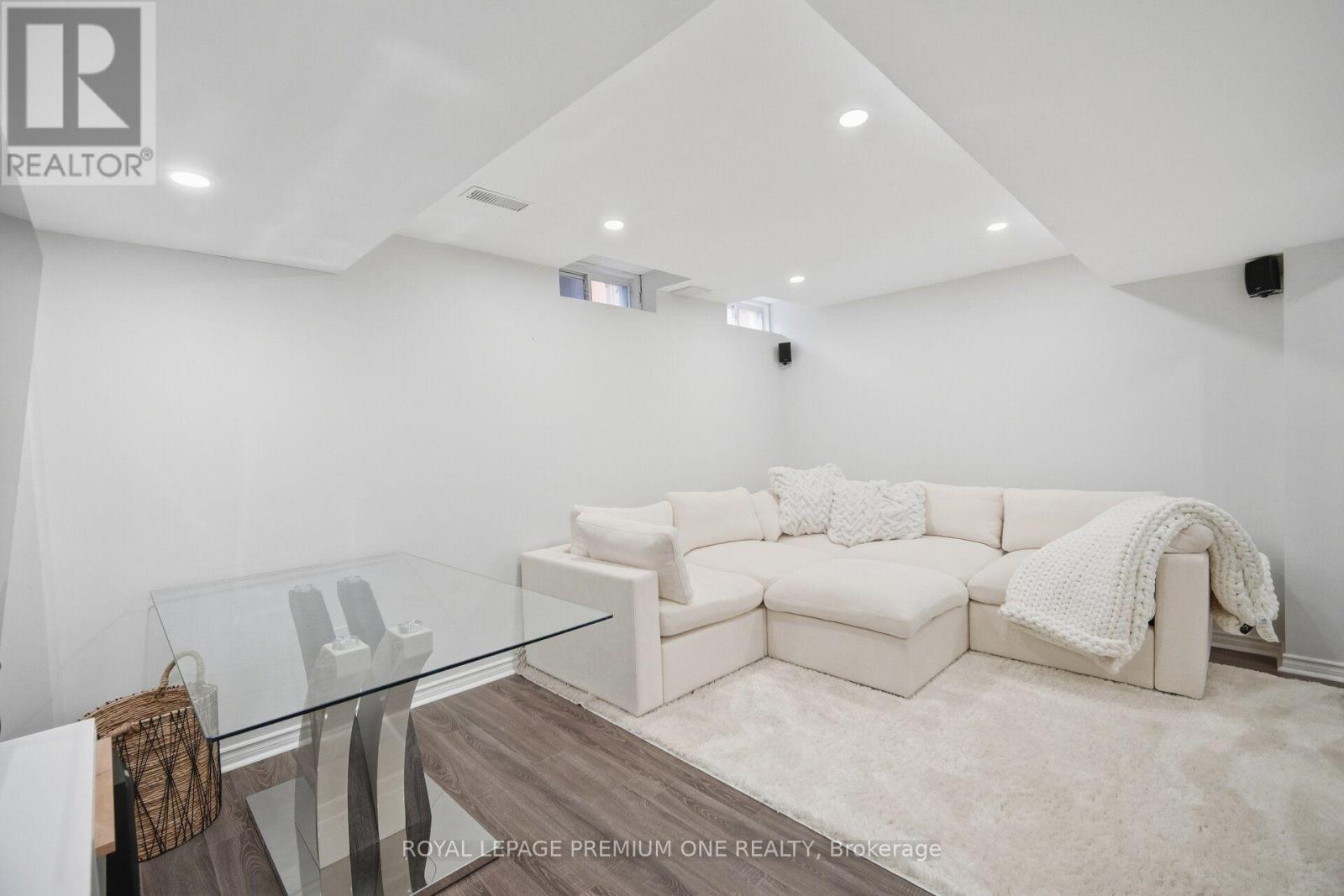 169 Venice Gate Drive, Vaughan, ON photo 38