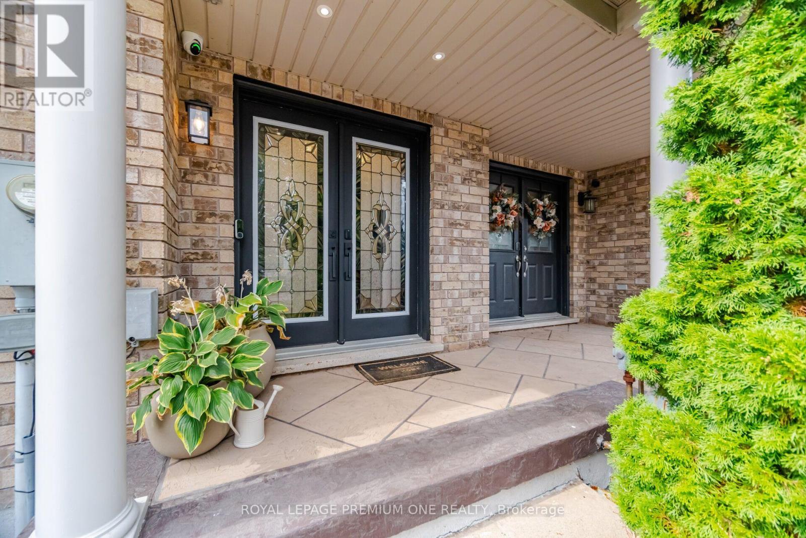 169 Venice Gate Drive, Vaughan, ON photo 5