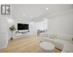 169 Venice Gate Drive, Vaughan, ON L4H0E9 Photo 9