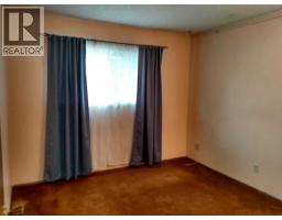 100 Doverglen Crescent Se, Calgary, AB T2B2P6 Photo 10