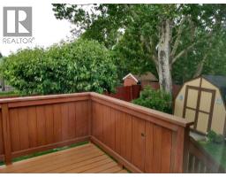 100 Doverglen Crescent Se, Calgary, AB T2B2P6 Photo 12