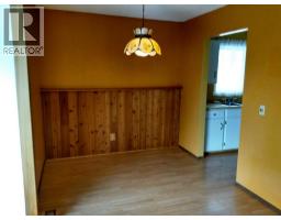Bedroom - 100 Doverglen Crescent Se, Calgary, AB T2B2P6 Photo 6
