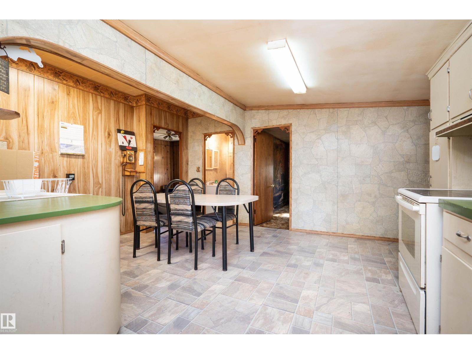 5208 51ST ST - Image 21