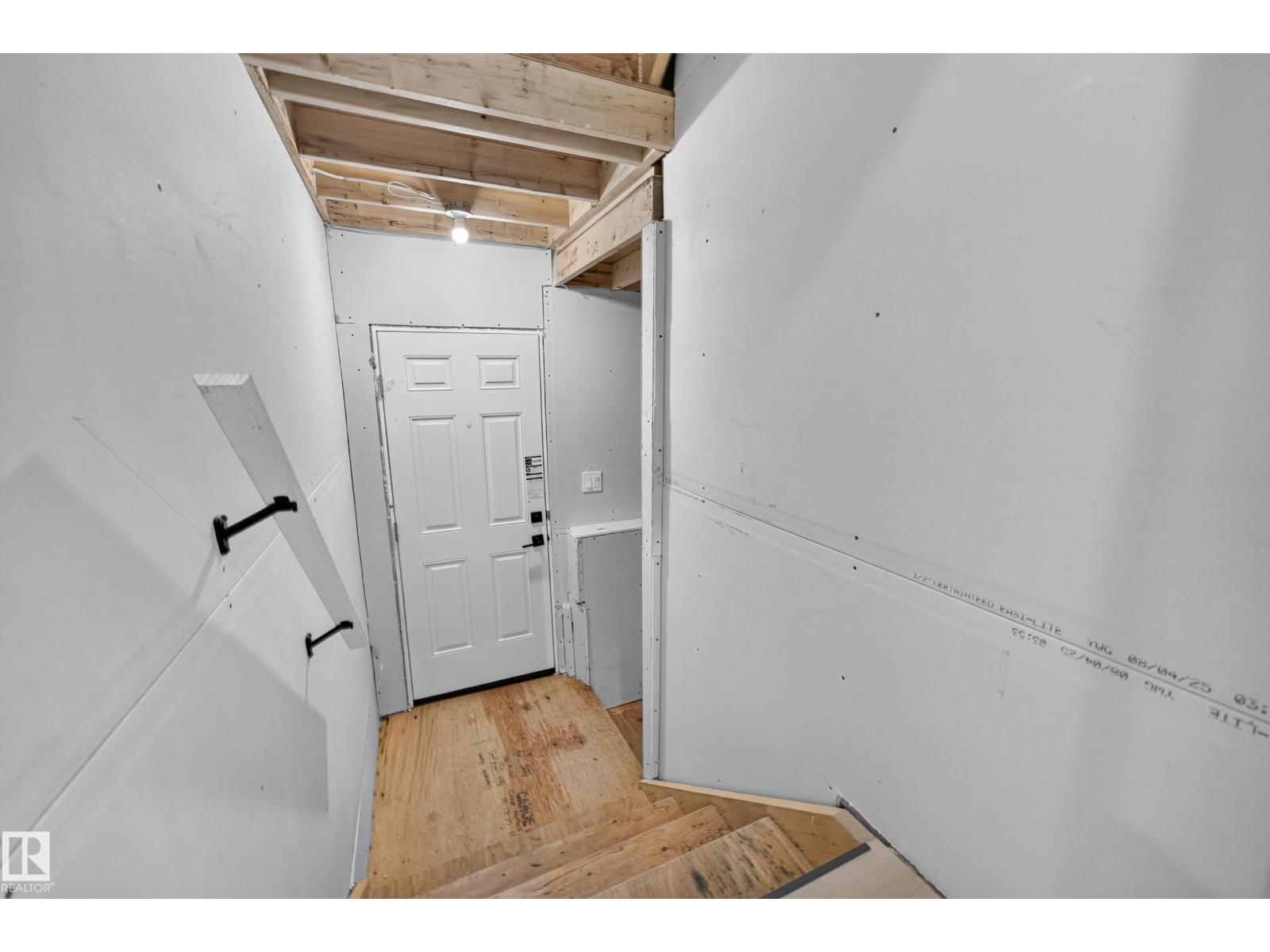 11010 174A AV NW - 50