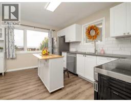 786 Isabel, Pincher Creek, AB T0K1W0 Photo 11