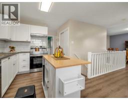 786 Isabel, Pincher Creek, AB T0K1W0 Photo 13