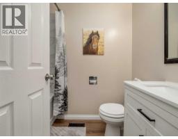 786 Isabel, Pincher Creek, AB T0K1W0 Photo 22