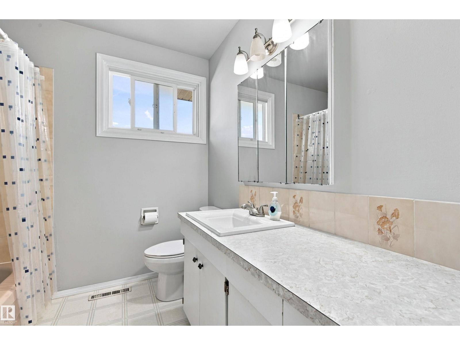 6116 148 AV NW - 20