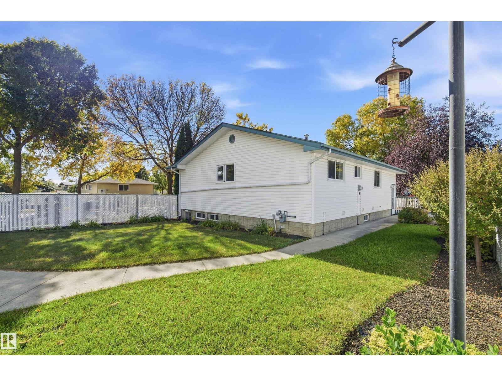 6116 148 AV NW - Image 32