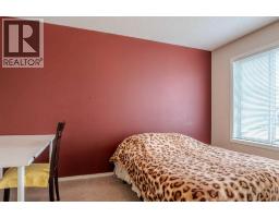 4pc Bathroom - 161 Saddlecrest Close Ne, Calgary, AB T3J5B6 Photo 15