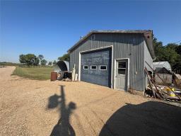 14101 Eighteen Highway, Killarney, MB R0K1G0 Photo 19